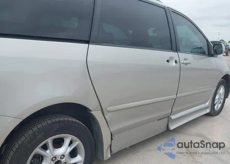 2006 Toyota Sienna z USA, uszkodzony, nr VIN 5TDZA22C56S504007